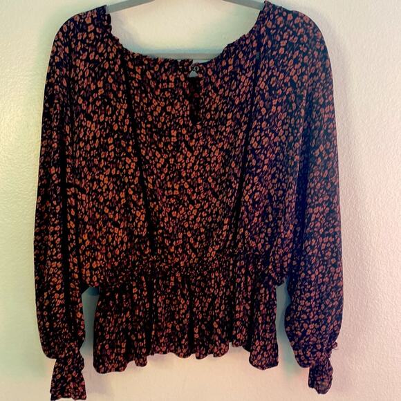 Free People dark floral bohemian elastic waist flowy  blouse size large - Picture 11 of 11